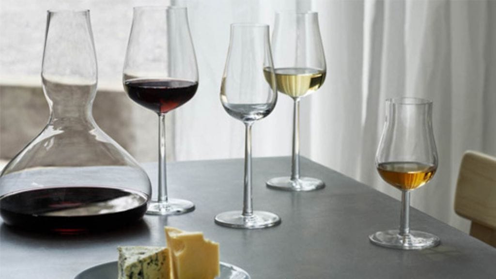 Essence Plus on suunniteltu yhdessä viiniammattilaisten kanssa.