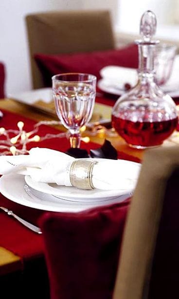 Askon jouluinen kattaus