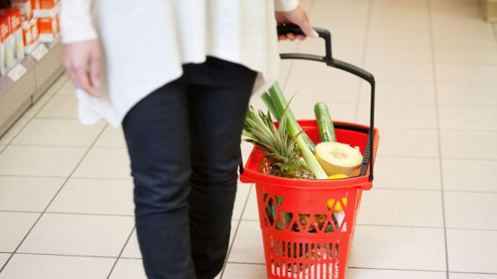 Love Food, Hate Waste -yhdistyksen vinkeillä saat ruokalaskun pienemmäksi.