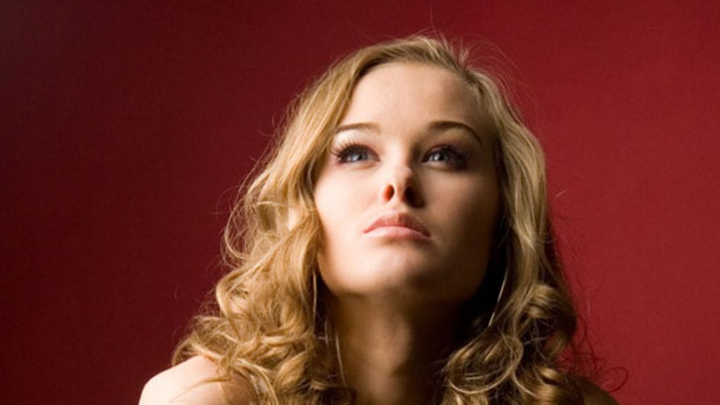 Nuoret haaveilevat rahasta.