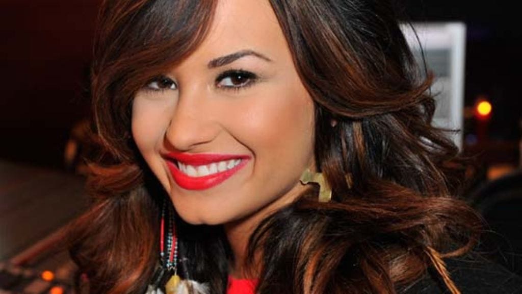 Demi Lovato pitää itseään surkeana roolimallina.