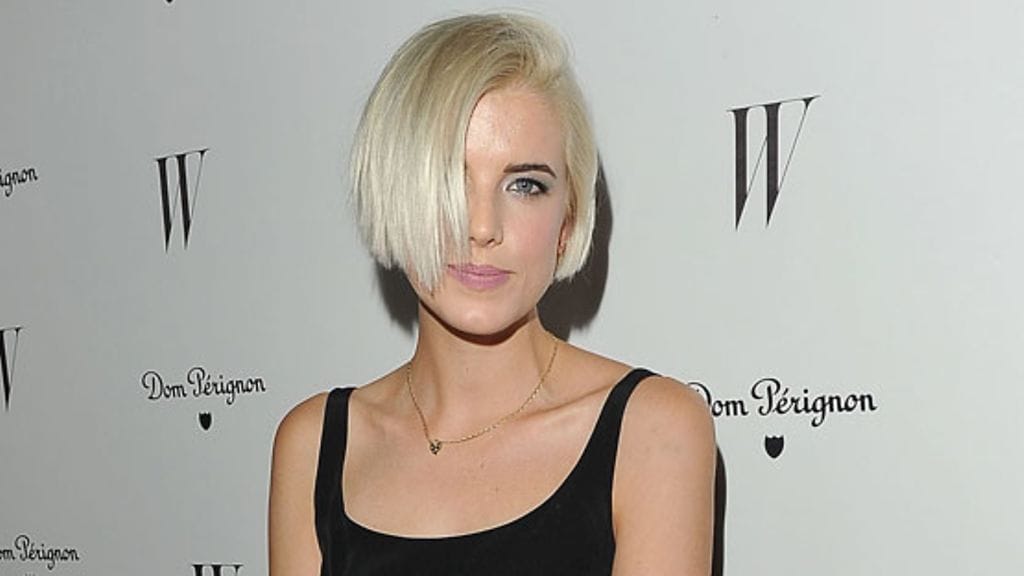 Agynes Deyn ei etsi miestä ulkonäön perusteella.