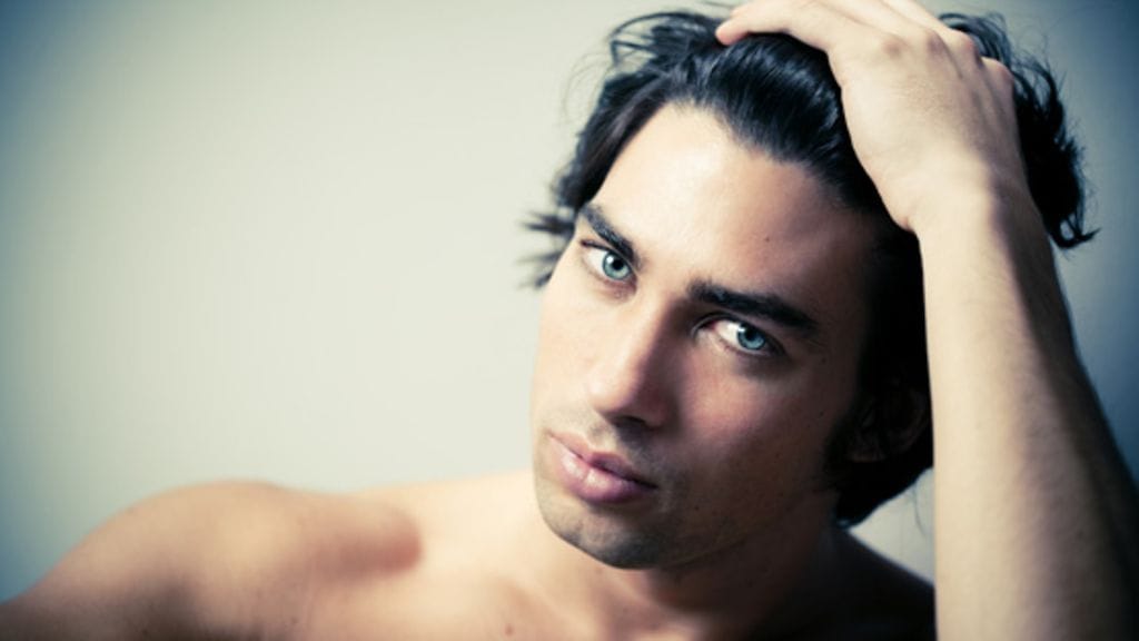 Noh, kyllähän tällainen kroppa saa aikaan kateutta miesten keskuudessa!