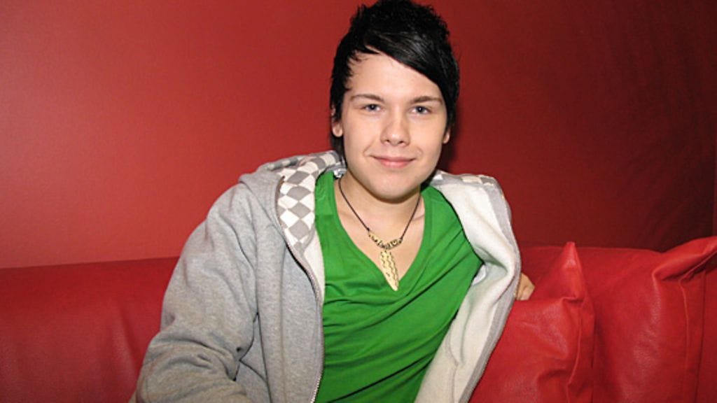 Se Oikea chatin juontaja Tommi tunnustaa käyneensä teini-ikäisenä nettitreffeillä.