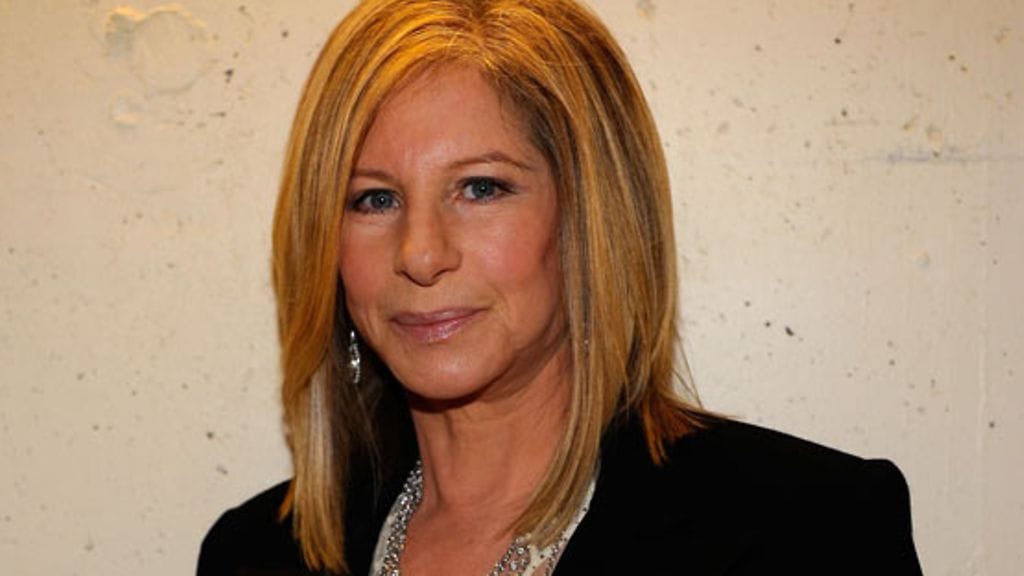 Dustin Hoffman ja Barbra Streisand elokuvassa Painajainen perheessä.