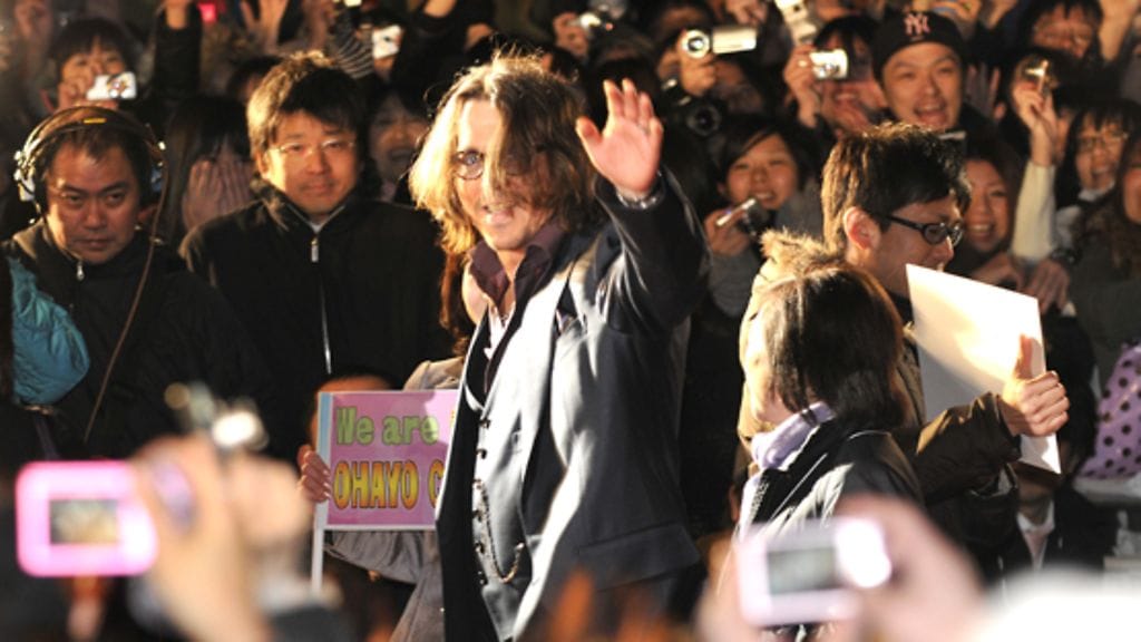 Johnny Depp hurmasi fanit Japanissa