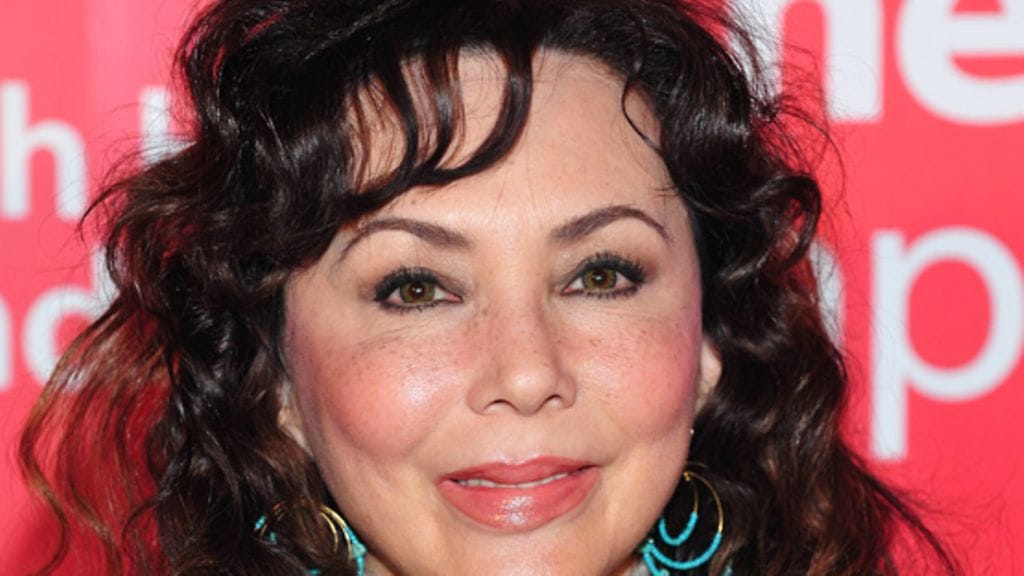 Marie Helvin vuonna 2001 (vas.) ja vuonna 2011 (oik.)