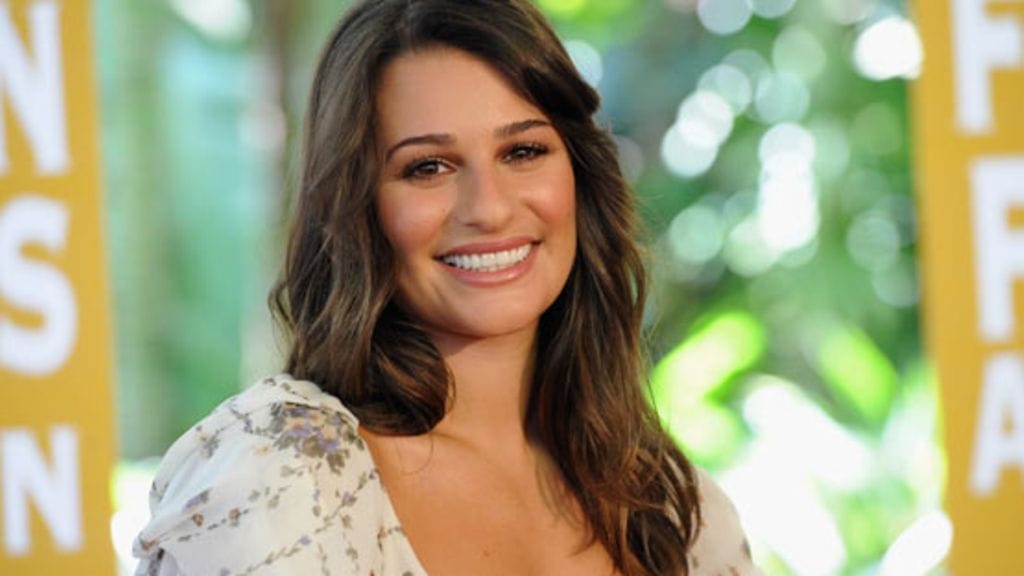 Lea Michele edusti upeana mustissa Golden Globe -gaalassa viime vuonna.