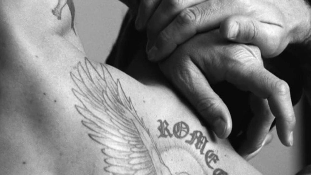 Jalkapalloilija David Beckham alusvaatemallistonsa mainoksessa