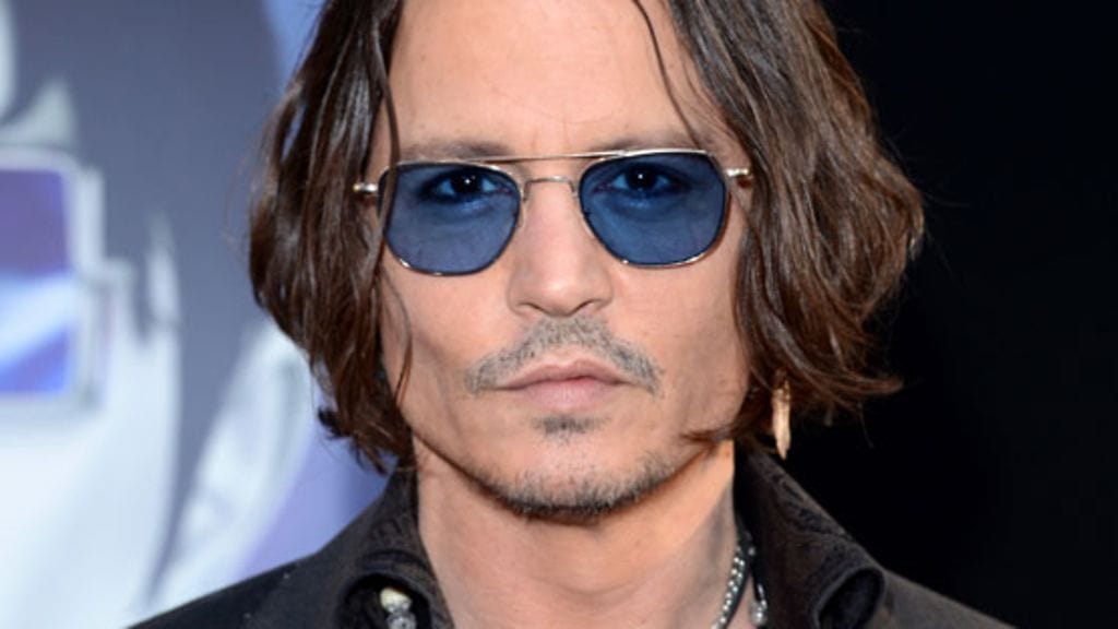 Johnny Depp nähdään Dark Shadows -elokuvassa vampyyrin roolissa.