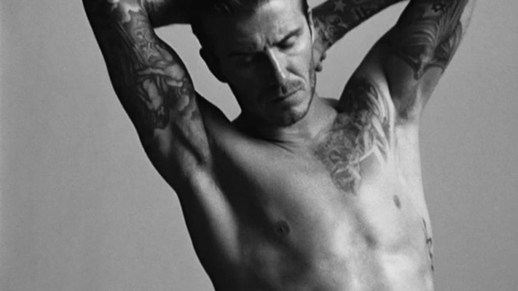 Jalkapalloilija David Beckham alusvaatemallistonsa mainoksessa