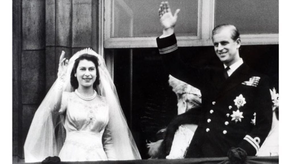 Kuningatar Elisabet II hääpäivänään.