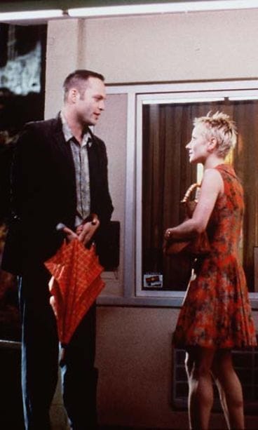 Anne Heche ja Vince Vaughn vuonna 1998 Psykossa.