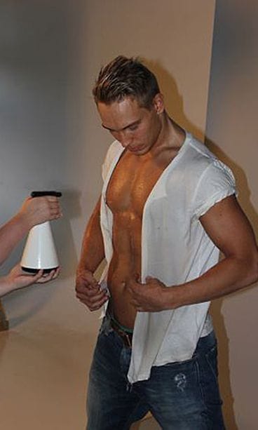Kimmolla on kokemusta esiintymisestä Mr. Finland -kilpailuista.
