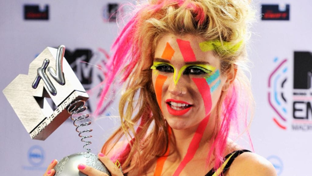 Kesha EMA-tilaisuudessa 2010