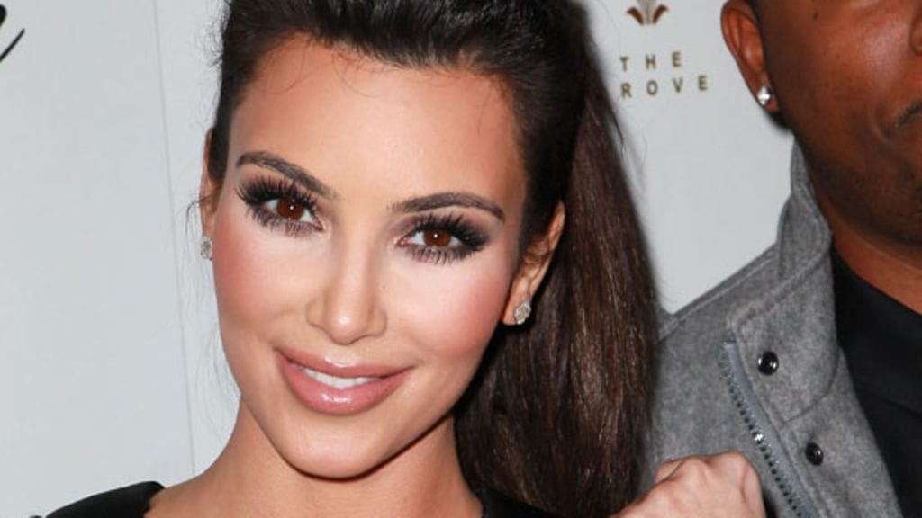 Kaunottareksi usein tituleerattu Kim Kardashian on vaihtanut hiustyyliään.