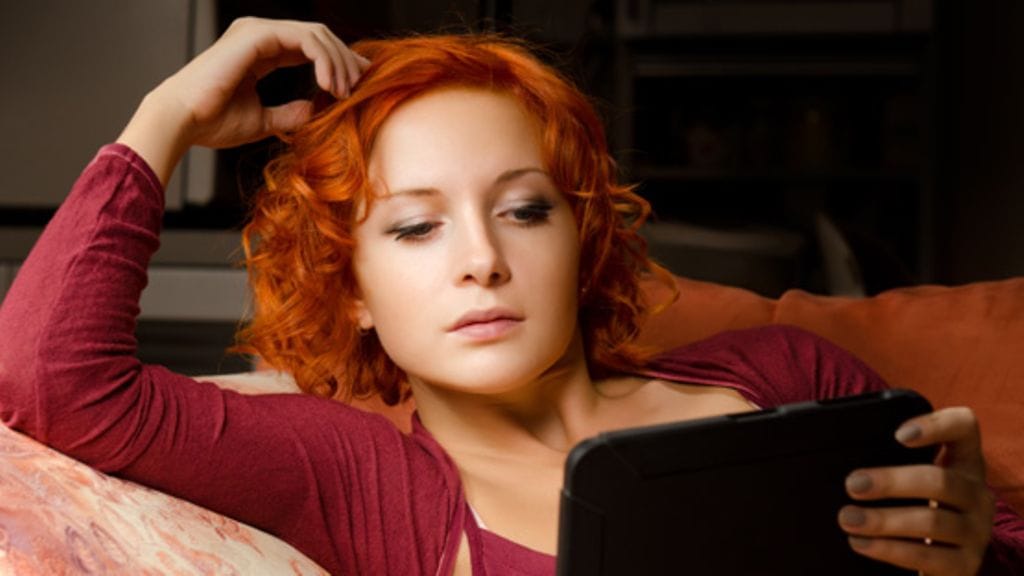 Facebook ei aiheuttanut masennusta, mutta masennuksen tunteet ja Facebook liittyivät toisiinsa.