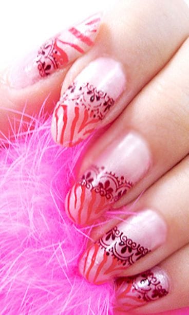 Kauniit kynnet herättävät huomion.