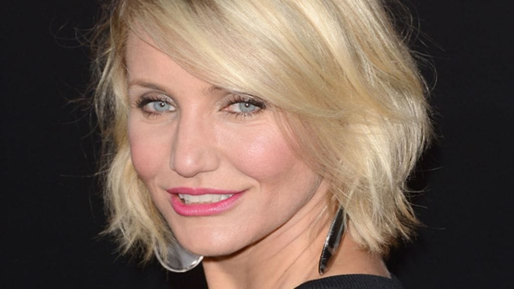 Cameron Diazin rohkea asuvalinta hipoi vesirajaa.