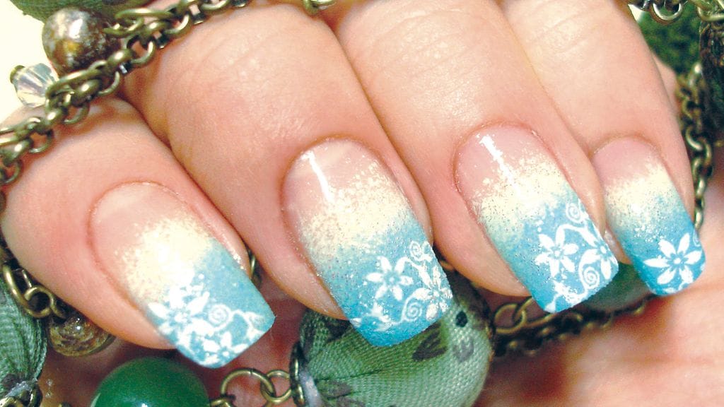 Onnistunut kynsien kuviointi vaatii harjoittelua.