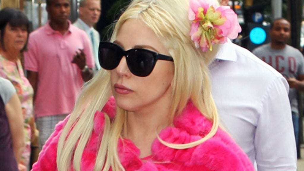 Lady Gagan pinkki turkis – hitti vai huti?