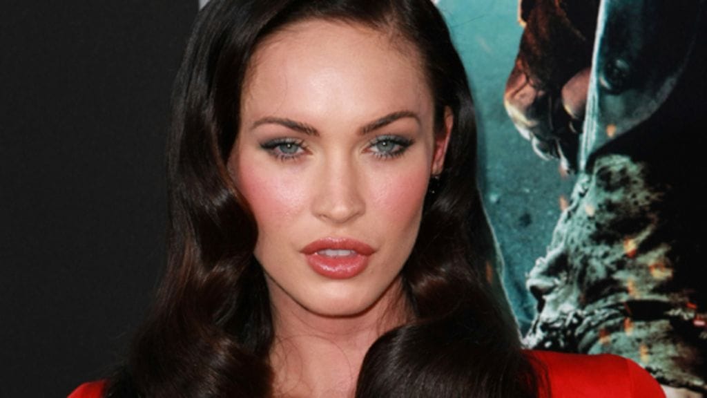 Megan Fox rannalla kesällä 2011