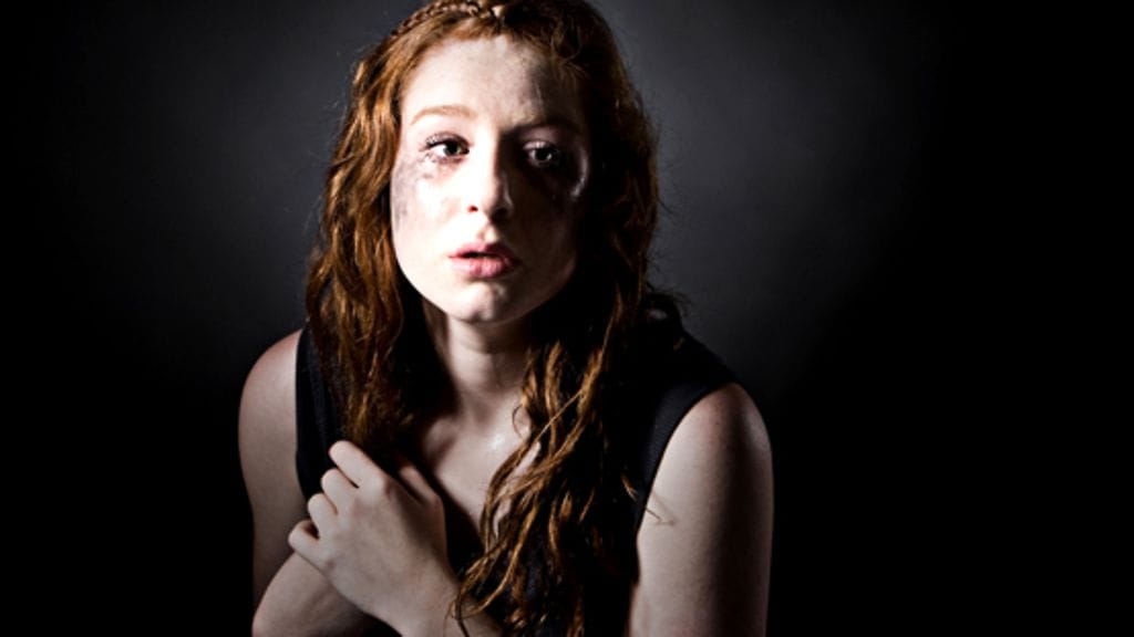 Kun parisuhde päättyy, joudut käsittelemään surun ja tuskan tunteita. Kuva: Shutterstock