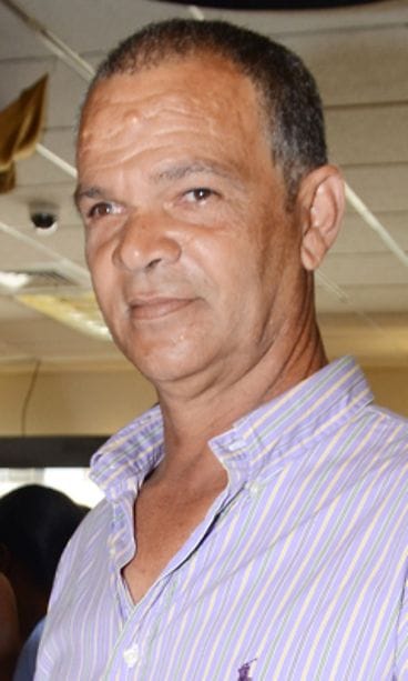 Isän käytös ei miellytä Rihannaa.