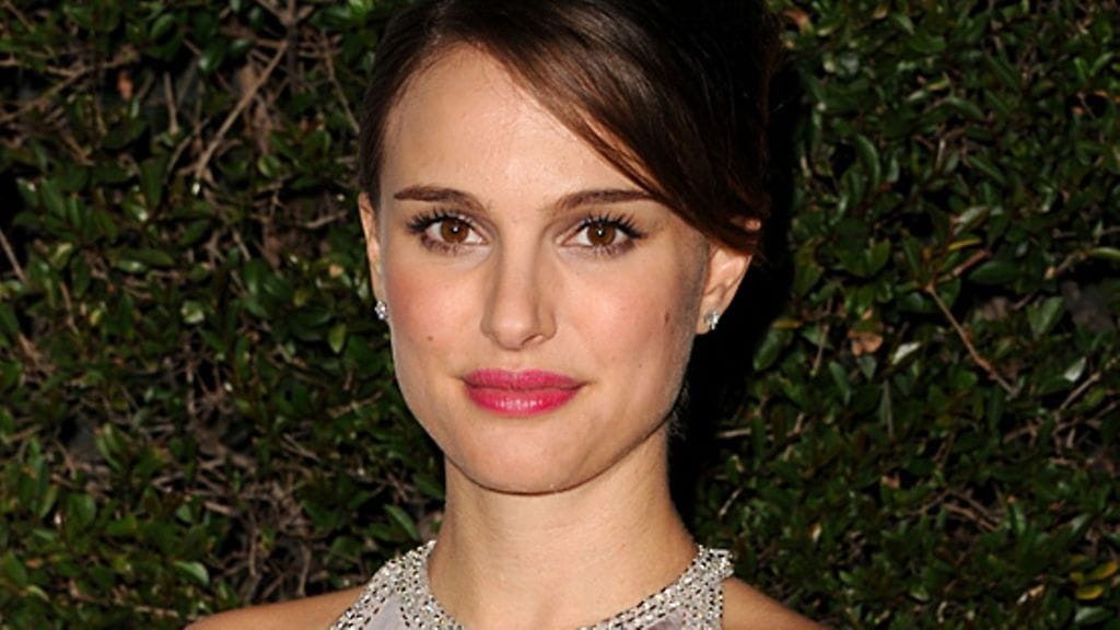 Tällainen on Natalie Portmanin kihlasormus.