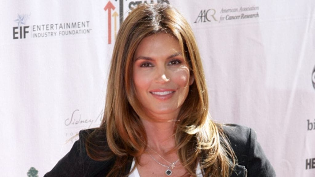 Cindy ei tyrmää kauneusleikkauksia enää.