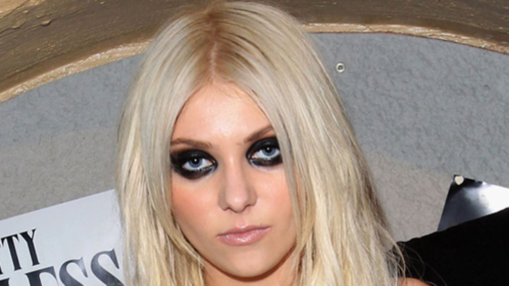 Taylor Momsen uskoo olevansa tuote.