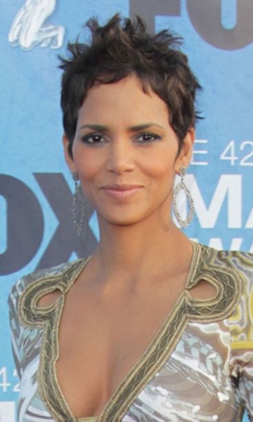 Halle Berry on tunnettu lyhyestä tukastaan.