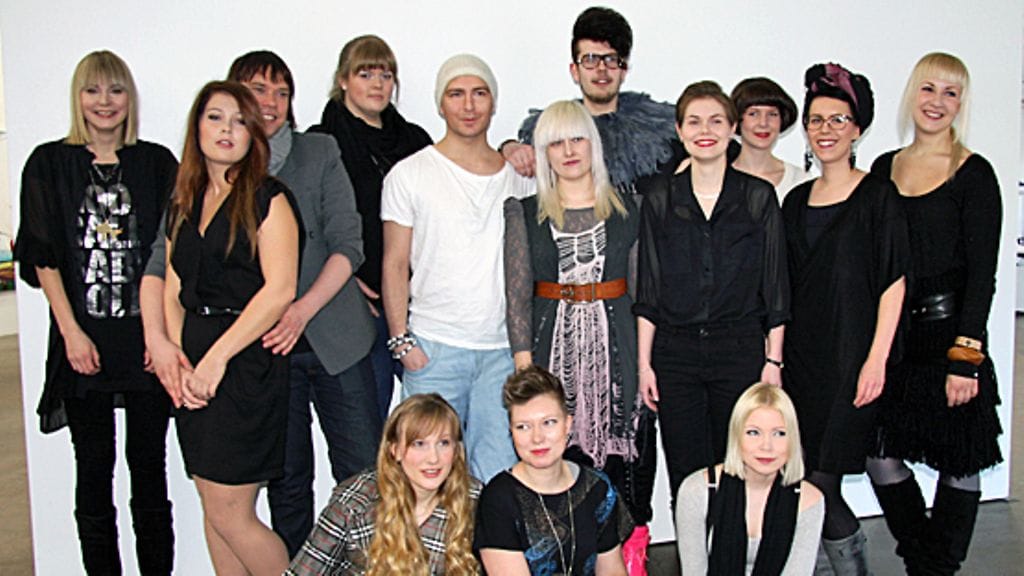 Muodin huipulle 2011 -kilpailijat.