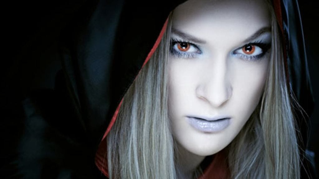 Walesilainen poliisi on saanut tehtäväkseen metsästää yliluonnollisia asioita.