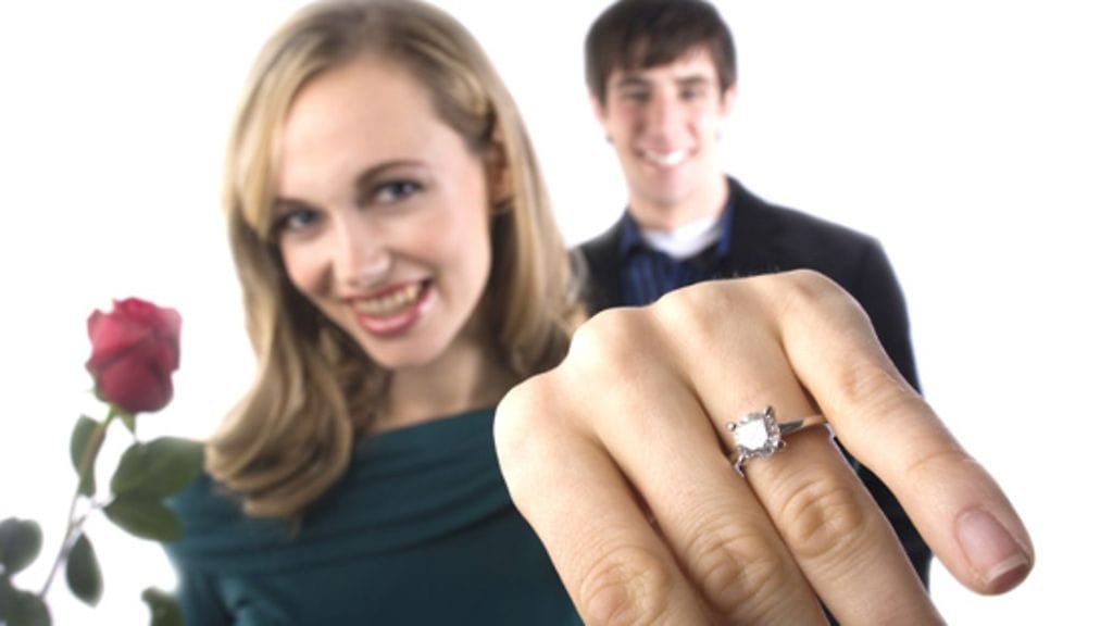 Romantiikkaa chatroulettessa: Mies kosi kitaraserenadilla