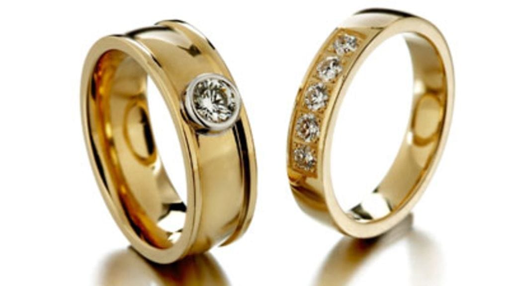 Täysikuu, Kuva: Kalevala Koru