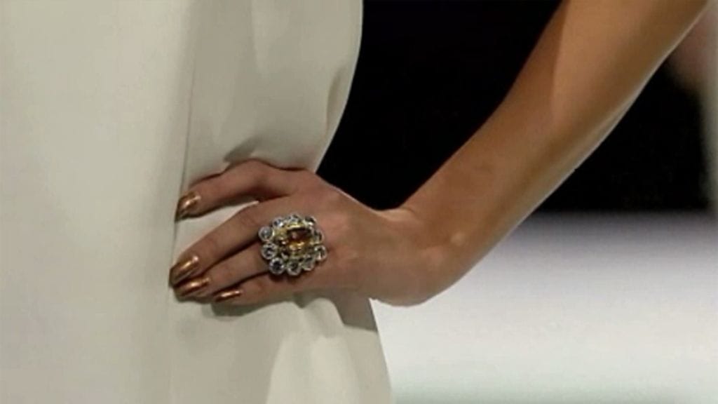 Kultaseppä Kulmala häät.fi Fashion Show 2010 -näytöksessä.