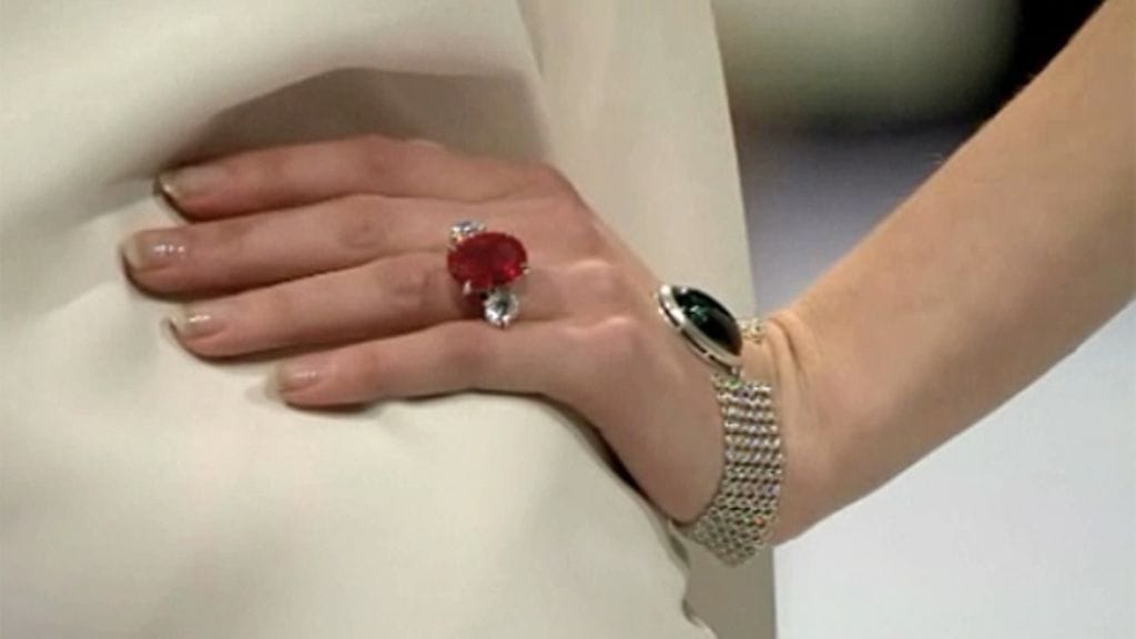 Kultaseppä Kulmala häät.fi Fashion Show 2010 -näytöksessä.