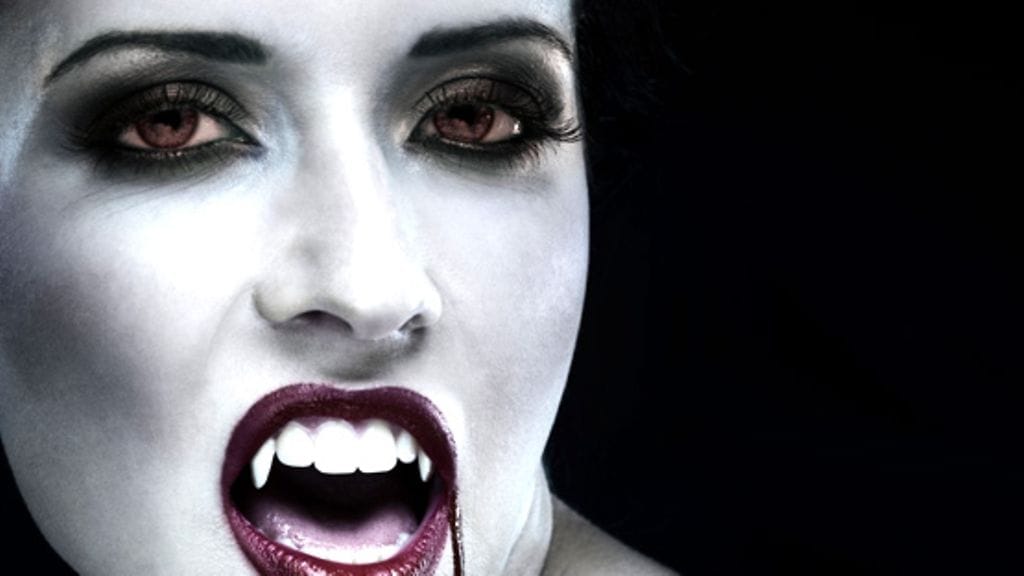 Vampyyrimyytteihin liittyy olennaisesti ehtymätön verenhimo.