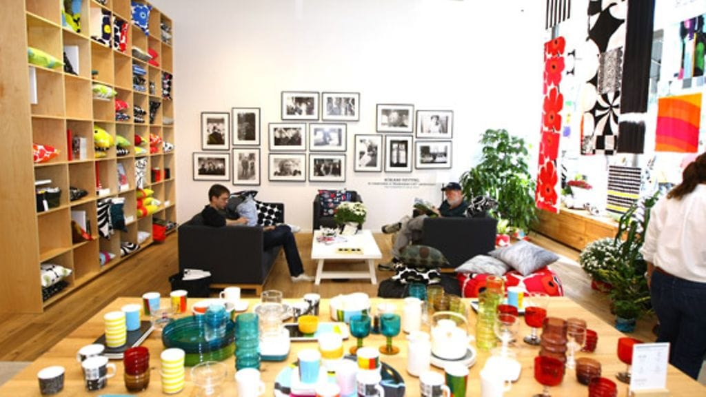 Marimekon New Yorkin lippulaivaliike avajaispäivänä 8.10.2011.