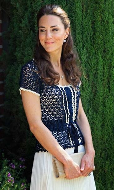 Catherine Cambridgen herttuatar jaksoi hymyillä koko matkan ajan.