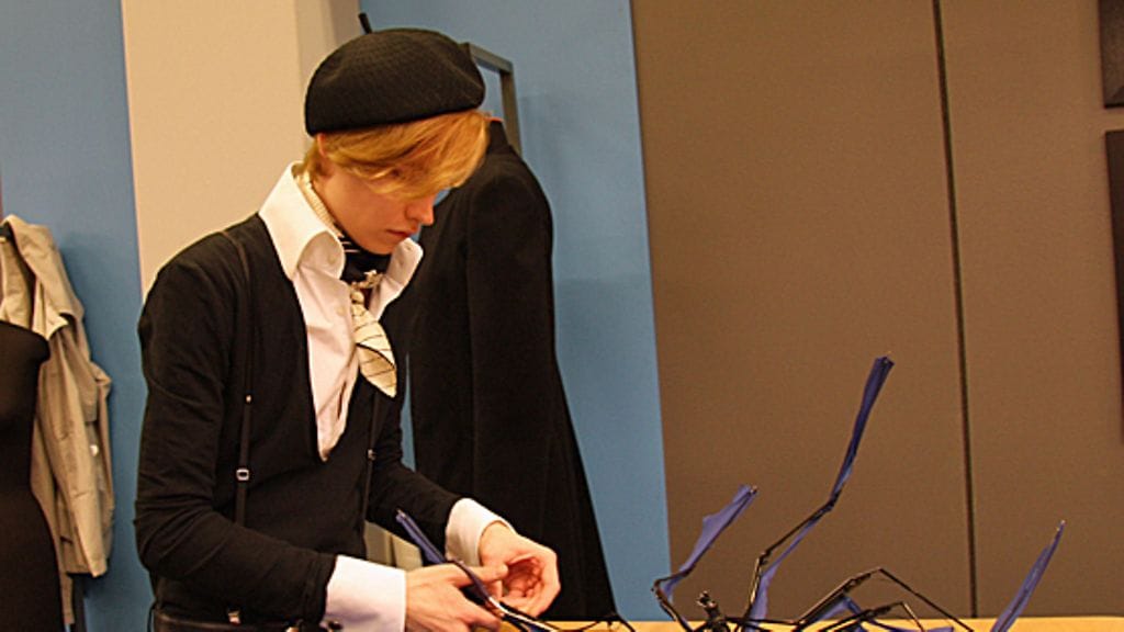 Achilles työhuoneella. Kuva: MTV3.