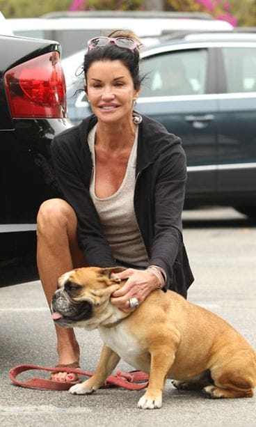 Janice Dickinson ja Lloyd-koira