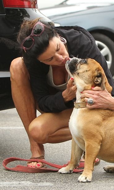 Janice Dickinson ja Lloyd-koira