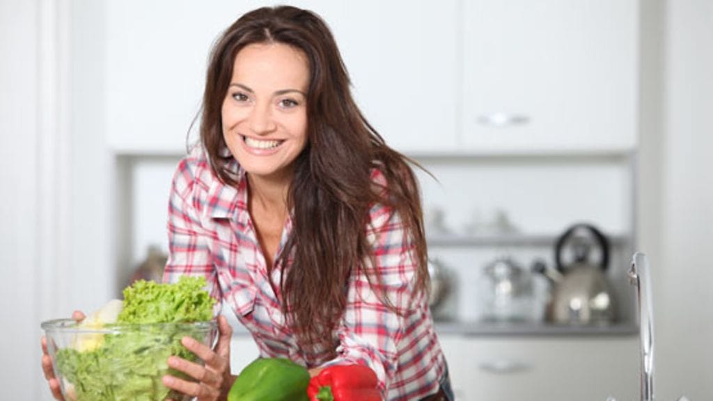 "Mitäs näistä nyt keksis... kasvissosekeittoa?"