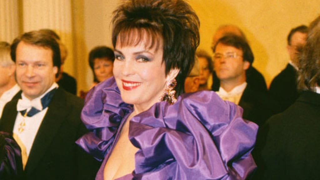 Paula Koivuniemi Linnan juhlissa vuonna 1991.