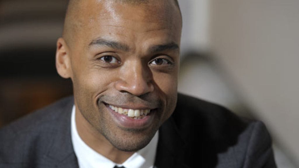 Jani Toivola ja Teemu Hirvimäki edustivat Linnassa hyväntuulisina.