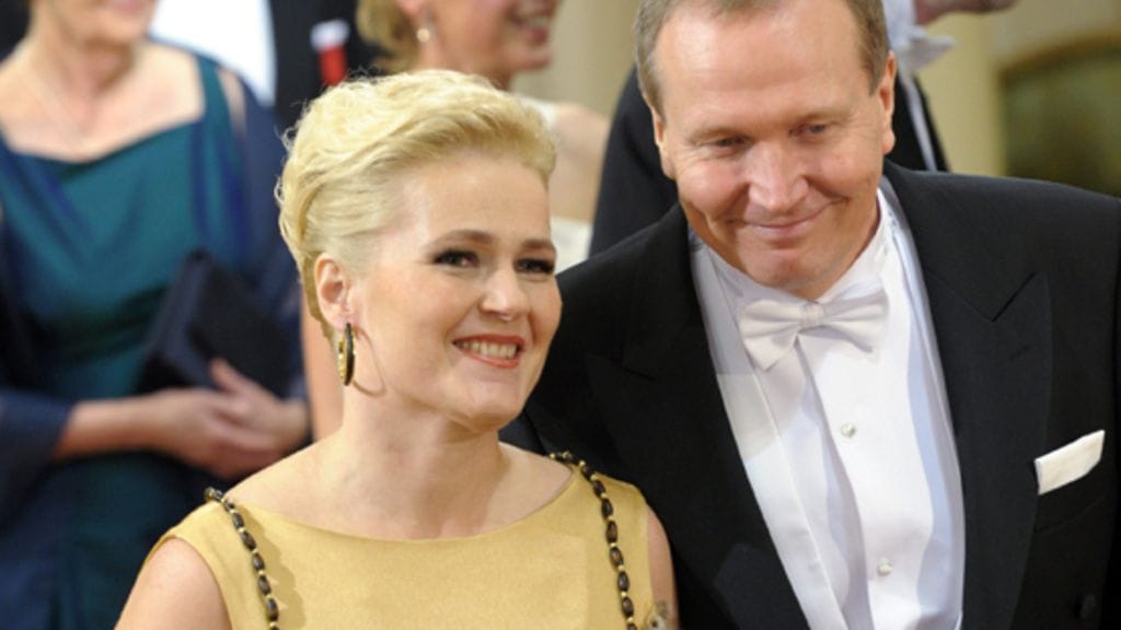 Miapetra Kumpula-Natri ja puoliso