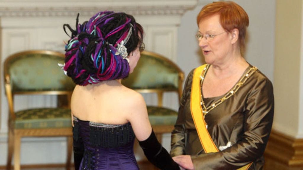 Linnan juhlien muotia vuodelta 2007.