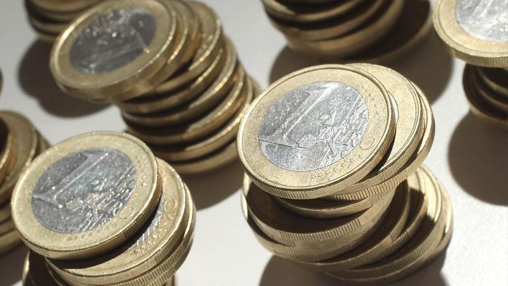 Tutkinnon suorittaminen palkitaan muhkeampana eläkkeenä.